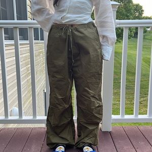 AMAZON parachute pants in camo green, size S-L